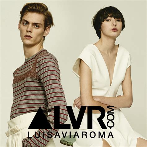 luisaviaroma online shop.